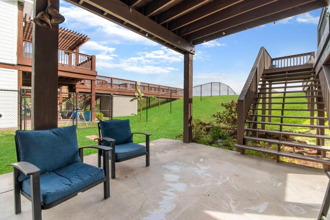 Luxury Waterfront Home Family And Pet Friendly Near Surfside Beach 11 Mins Freeport Exterior photo