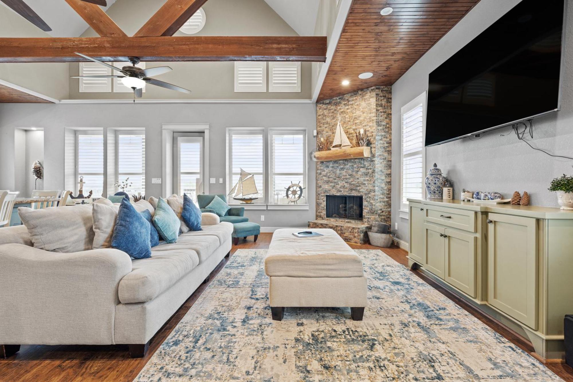 Luxury Waterfront Home Family And Pet Friendly Near Surfside Beach 11 Mins Freeport Exterior photo